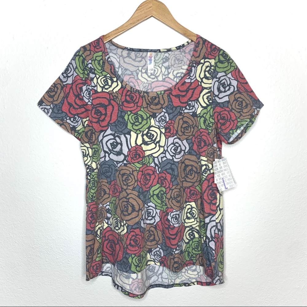 Classic T Rose Design Floral Scoop Neck High Low Short Sleeve Shirt